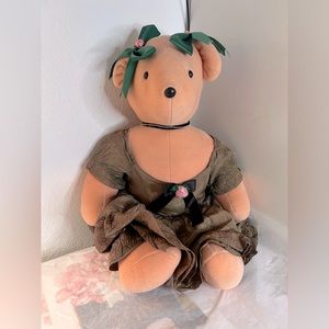 VINTAGE 1979  N. AMERICAN BEAR CO.INC. The V.I.B SCARLETT O’BEARA II  21” Plush